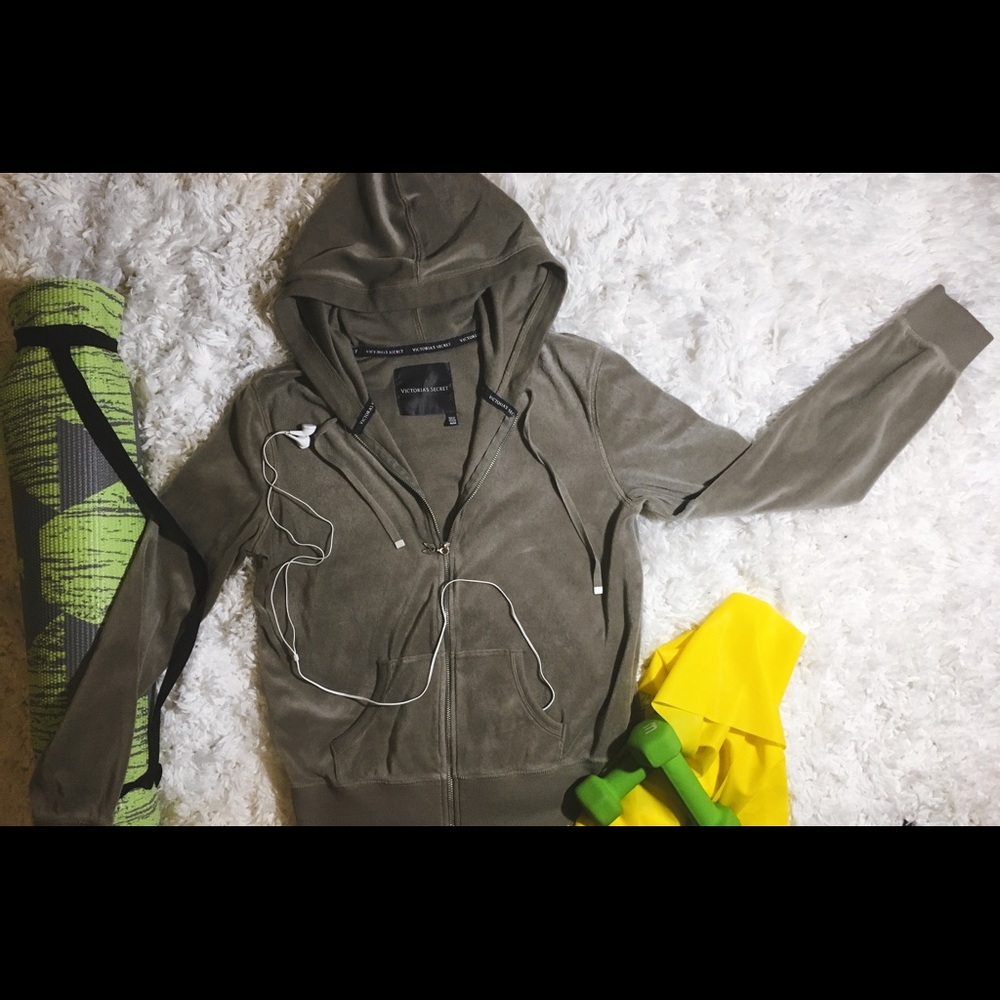 🌸PriceDrop 6hrs🌸VS  Med Secret Gray /Grey Jacket
